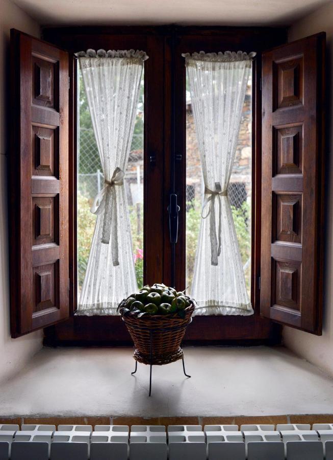 La Casita De Leire Guest House Tamajon Екстериор снимка